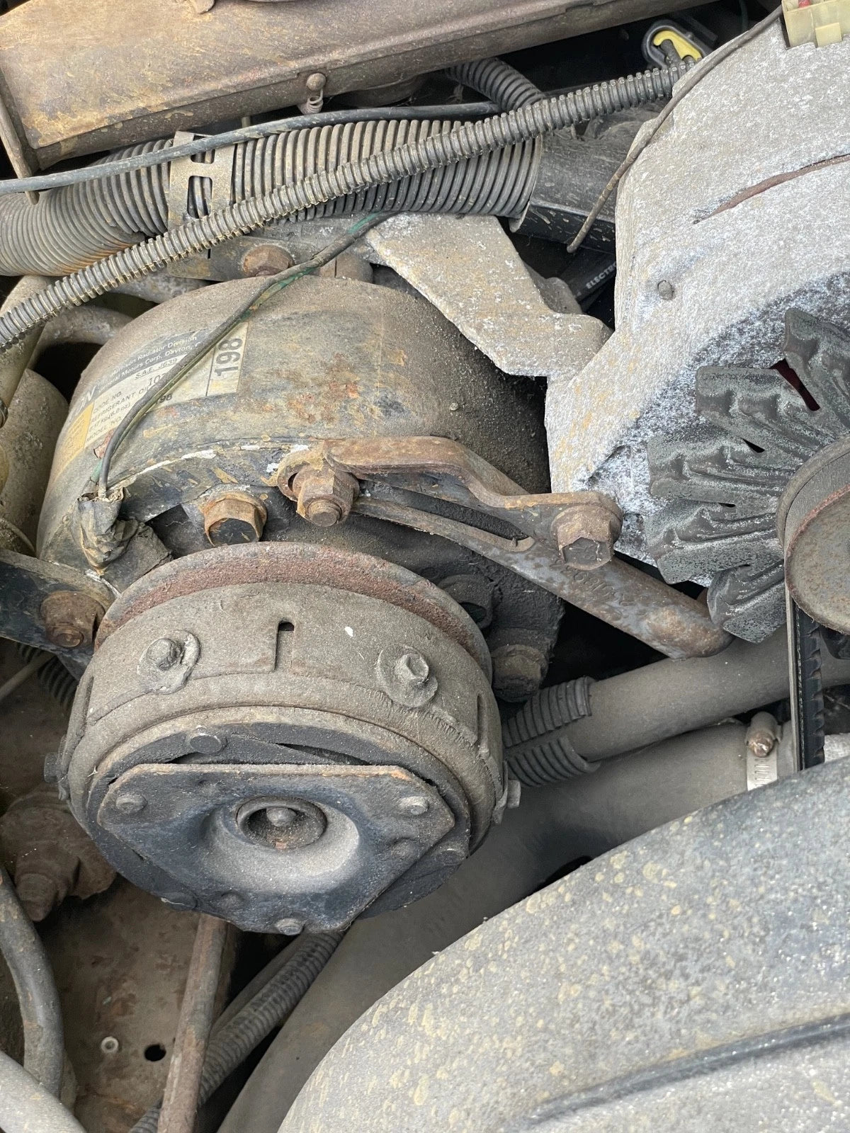 81-87 Buick Regal V6 AC compressor Brackets