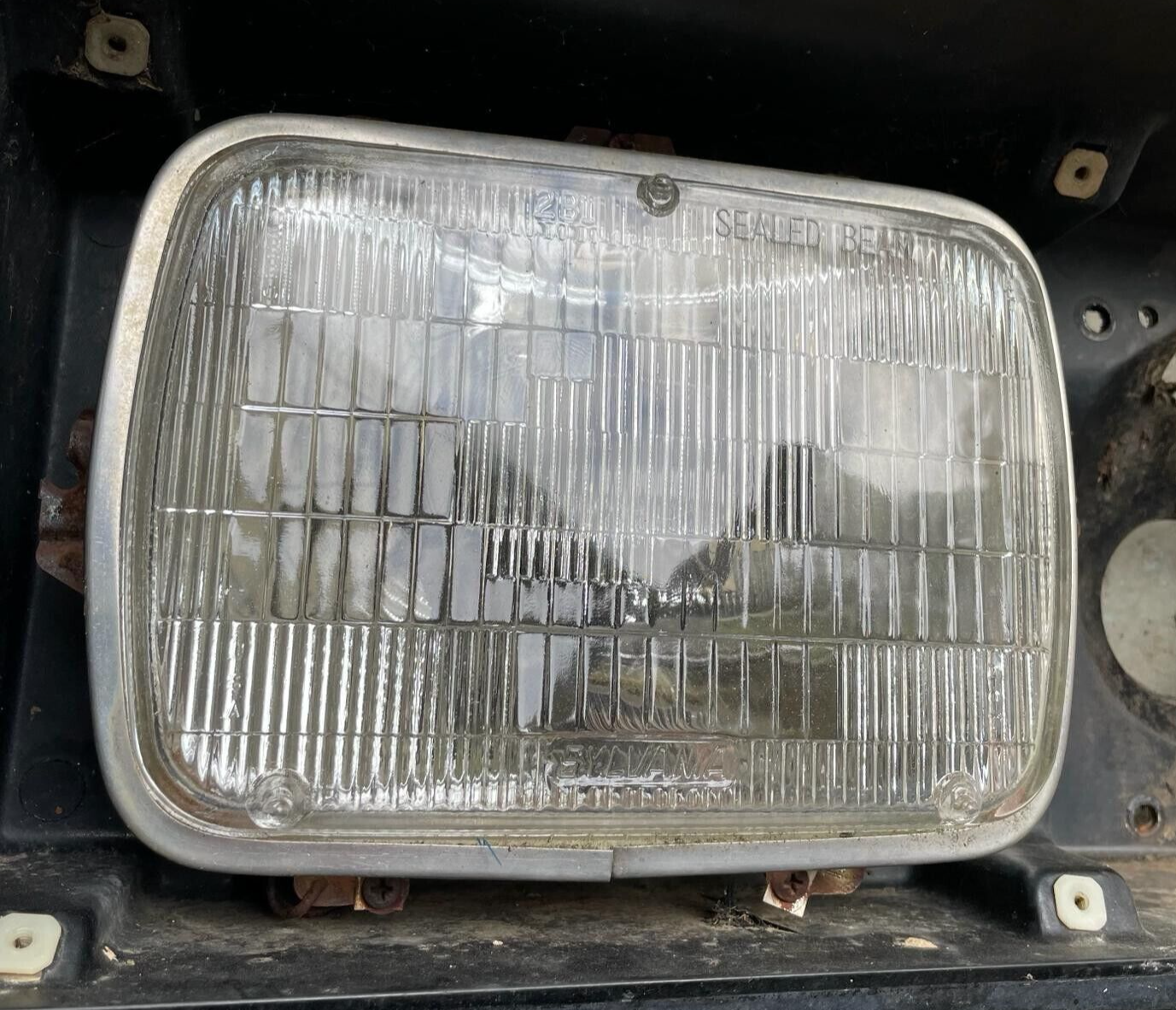 1978-1981 Chevy Monte Carlo Malibu Gbody Headlight Lamp Buckets