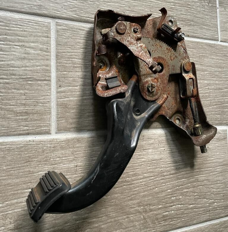 1978-1988 Cutlass Monte Carlo Emergency Park Brake Pedal Gbody OEM GM