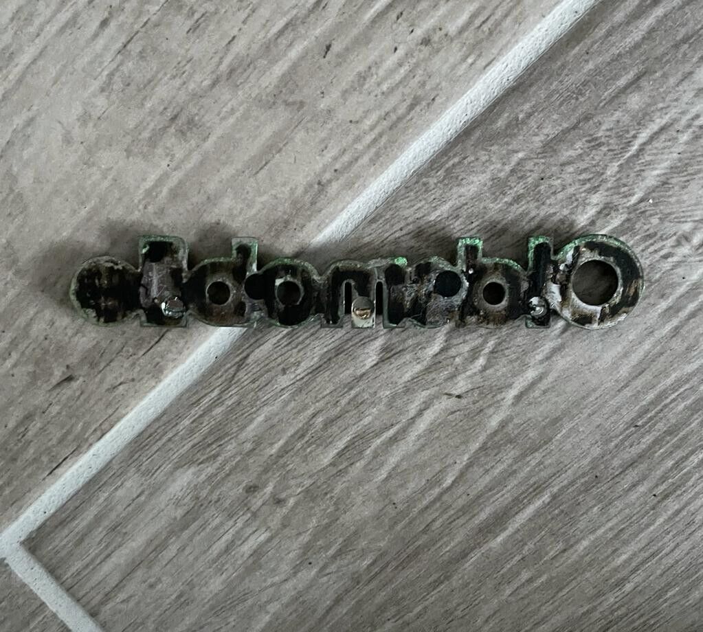 1978-1988 Oldsmobile Cutlass Emblem Badge Nameplate Logo