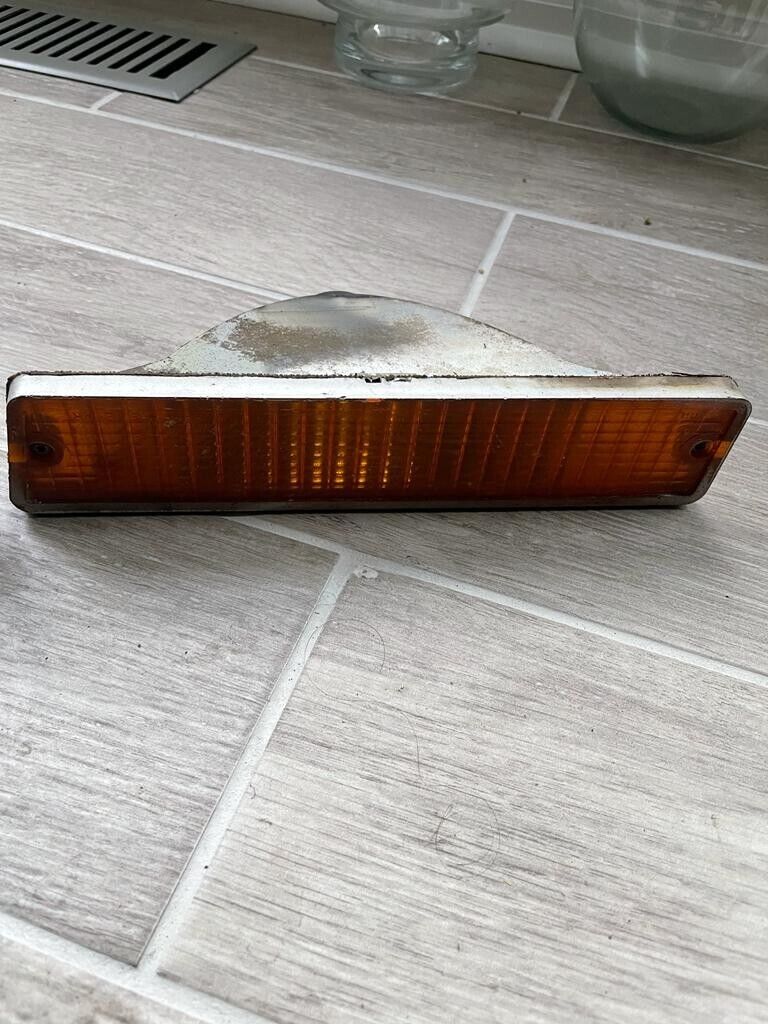 1981-1988 Oldsmobile Cutlass 2 Door Front Turn Signal Lens Set OEM G-body