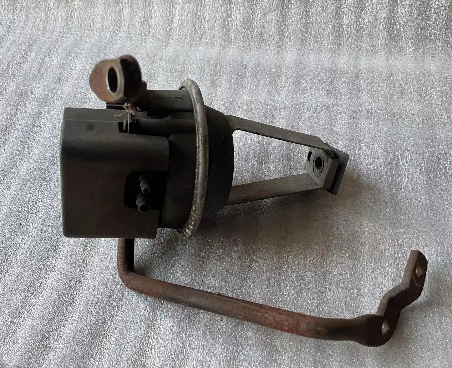 1984-1987 Oldsmobile Cutlass Supreme Cruise Vacuum Pump