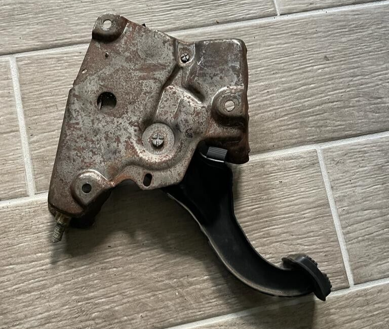 1978-1988 Cutlass Monte Carlo Emergency Park Brake Pedal Gbody OEM GM