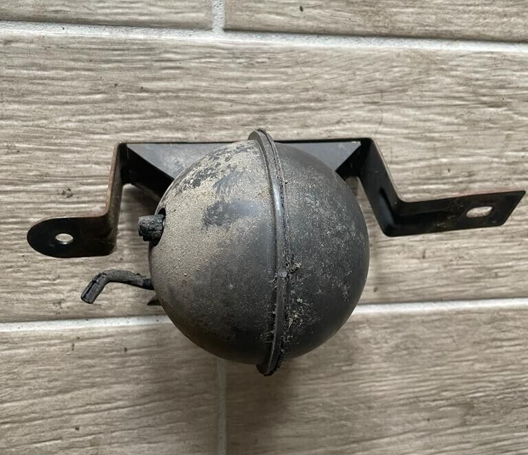 1978-1988 Cutlass Monte Carlo Regal Control Vacuum Reservoir Ball