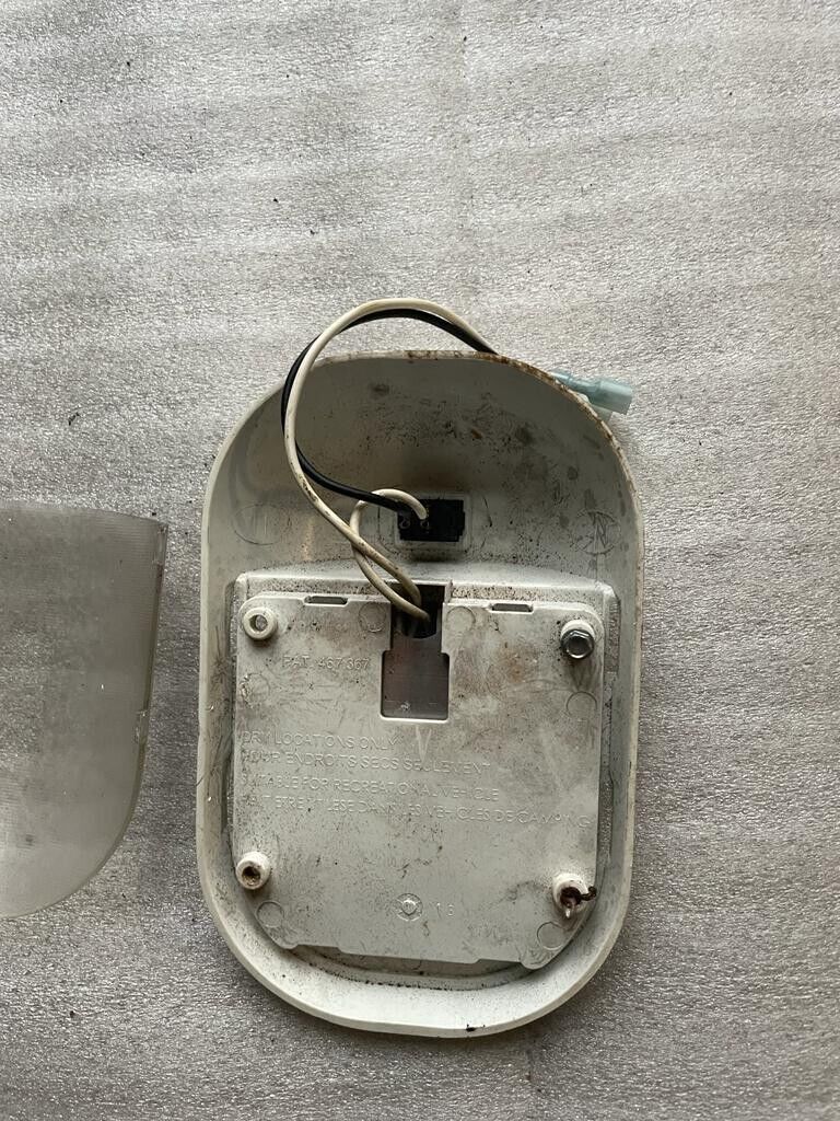 1978-1988 Oldsmobile Cutlass Original GM Deluxe Dome Reading Map Light