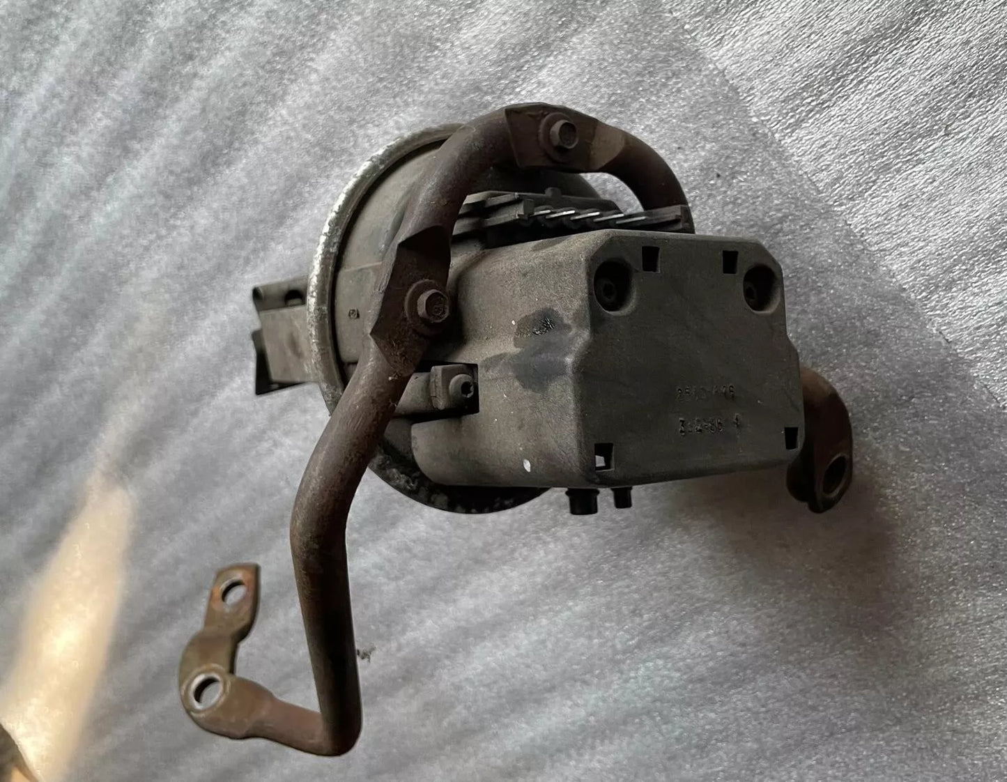 1984-1987 Oldsmobile Cutlass Supreme Cruise Vacuum Pump