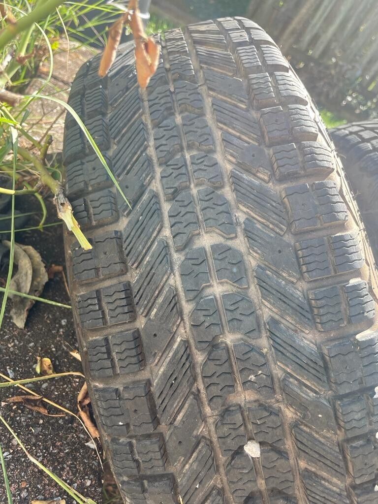 tires Tire 215/70r15 for both tires only