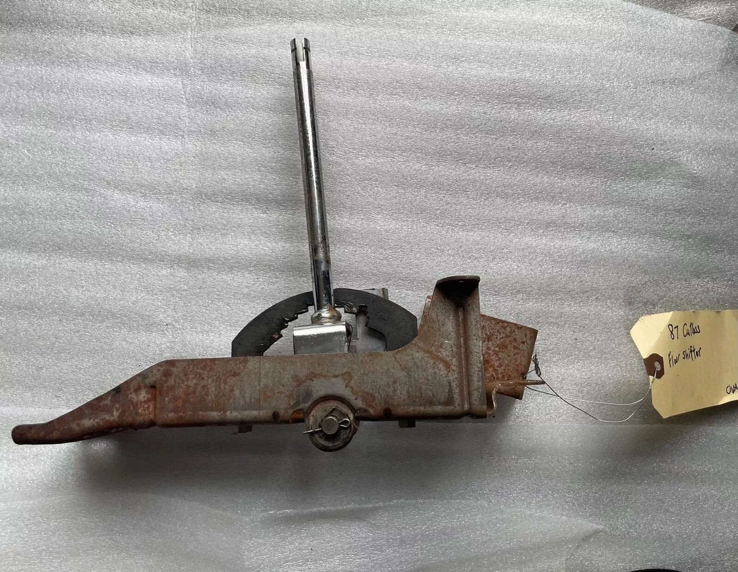 78-88 Gbody Olds Cutlass 442 Automatic Floor Shifter Assembly