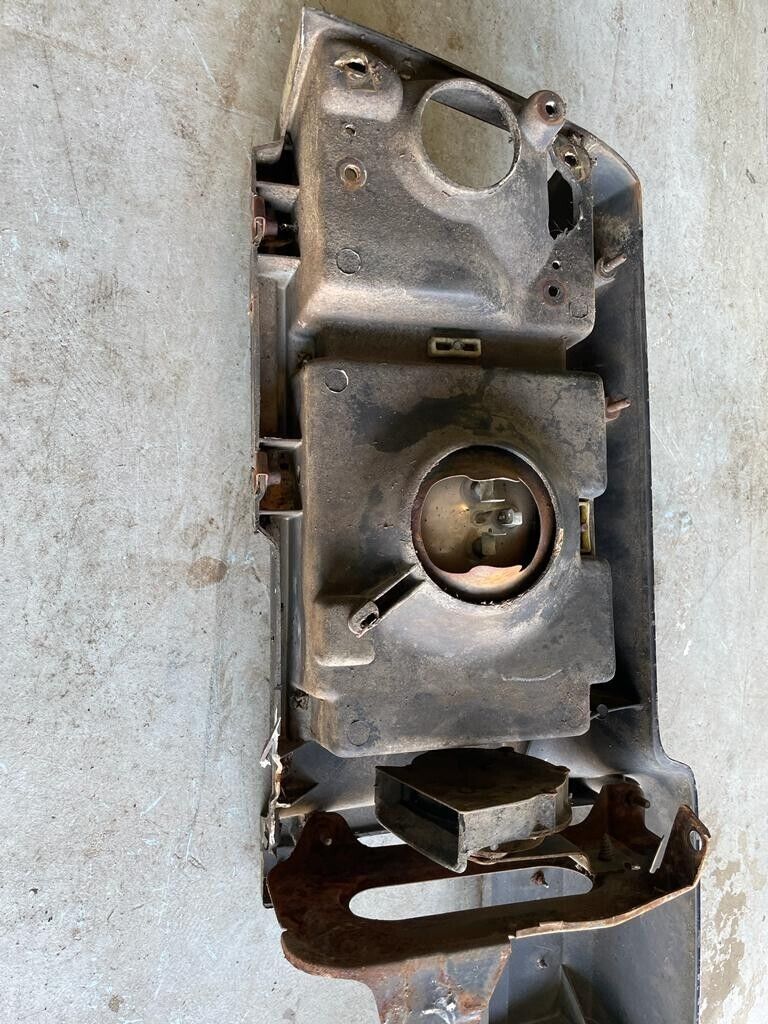 1978-1979 Chevy Chevrolet Monte Carlo Header Panel Head Lamp