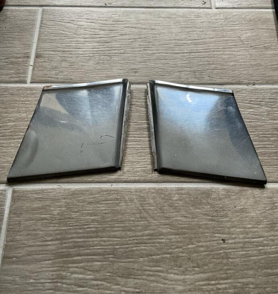 1981-1988 Cutlass Supreme Fender Rocker Trim Chrome Moulding LH RH Pair