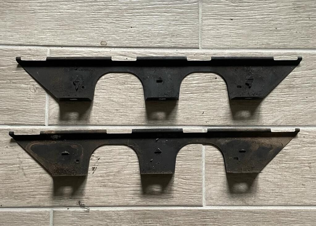 1981-87 Buick Grill Bracket Extensions Rear Body Support Filler Panel Trim Pair