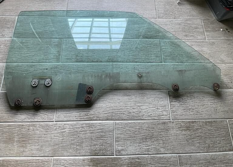 1978 - 1988 Monte Carlo Cutlass Salon Door Glass RH Passenger Side OEM GM