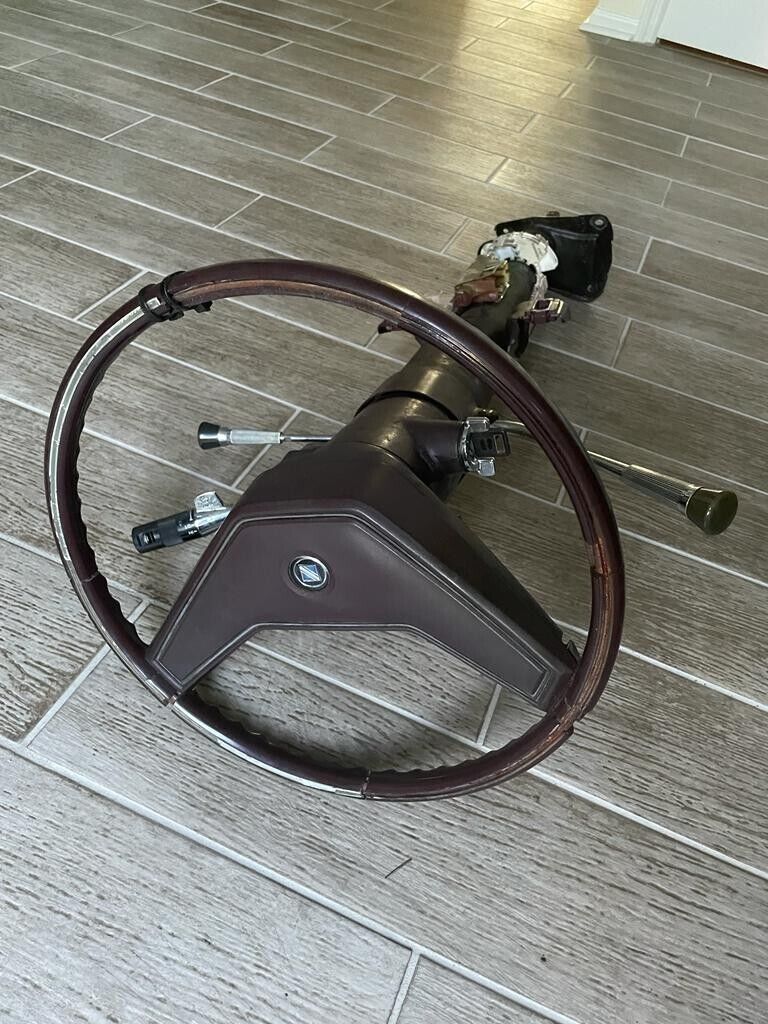 1981-87 Buick Regal Cutlass Column Shift Tilt Steering Wheel With Key GM