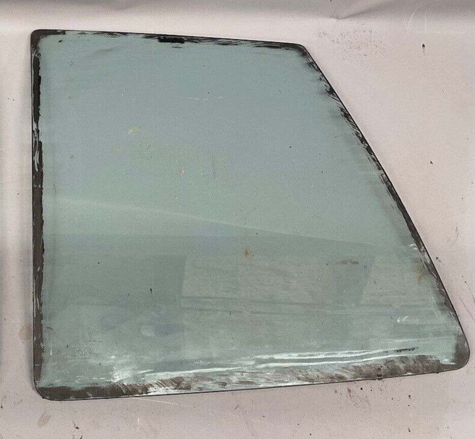 1978 - 1980 Quarter Window Glass Monte Carlo RH